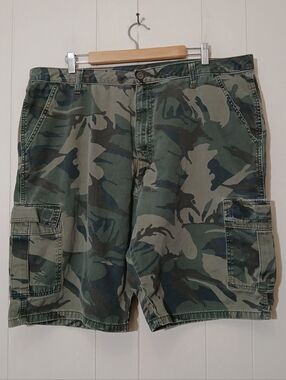 Wrangler Men Cargo Shorts 9.5" Inseam Green Camo Cotton Spring Summer Casual